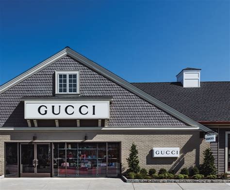 gucci outlet niagara falls|gucci woodbury common premium outlets.